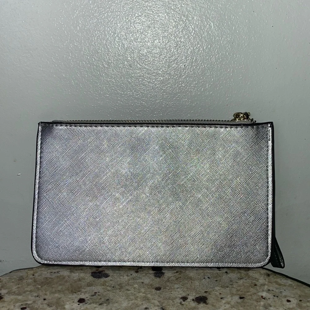 Kate Spade New York Metallic Silver 100% Cow Leather Beautiful Wrist Wallet